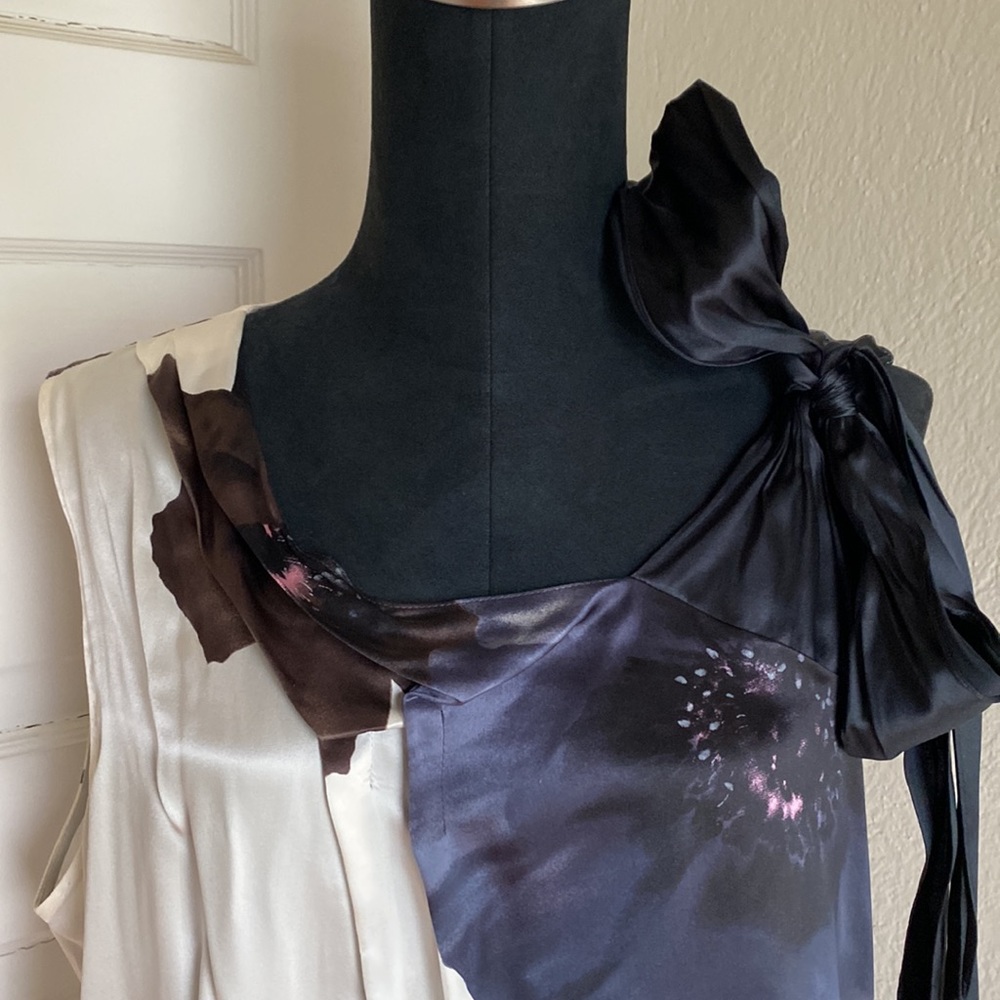 NWT-Ellie Tahari Paulette Blouse Camisole With Floral